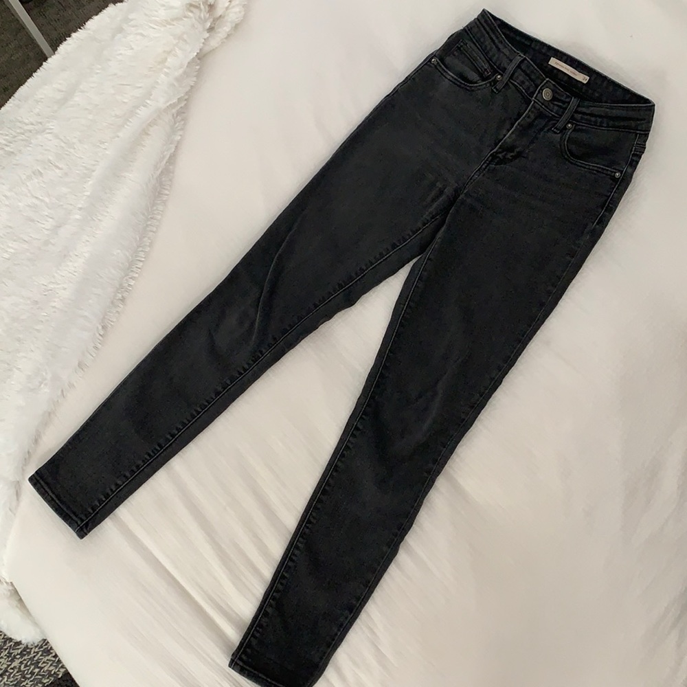 Levi 721 High Rise Skinny Jeans